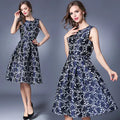 Jacquard Midi Dress – Elegant Printed Sleeveless Design