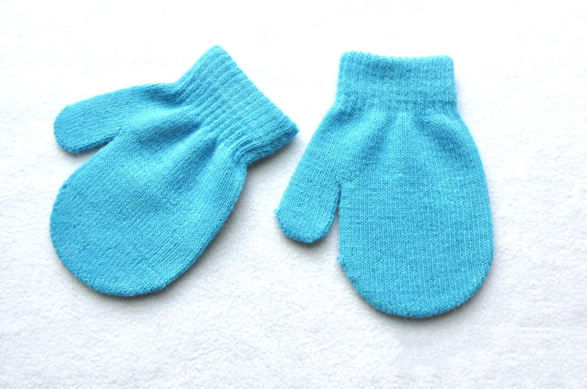 Children's Knitted Winter Gloves with Bag