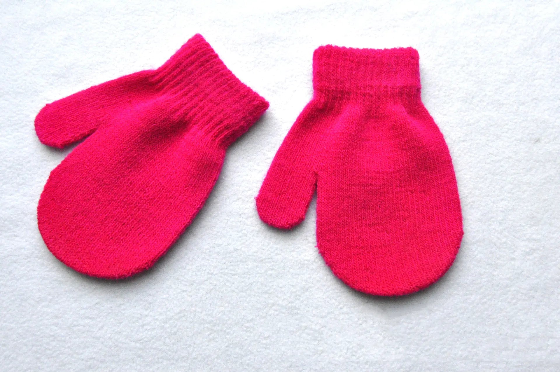 Children's Knitted Winter Gloves with Bag