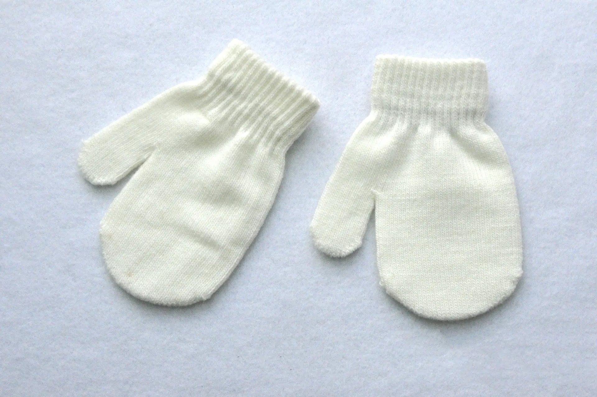 Children's Knitted Winter Gloves with Bag
